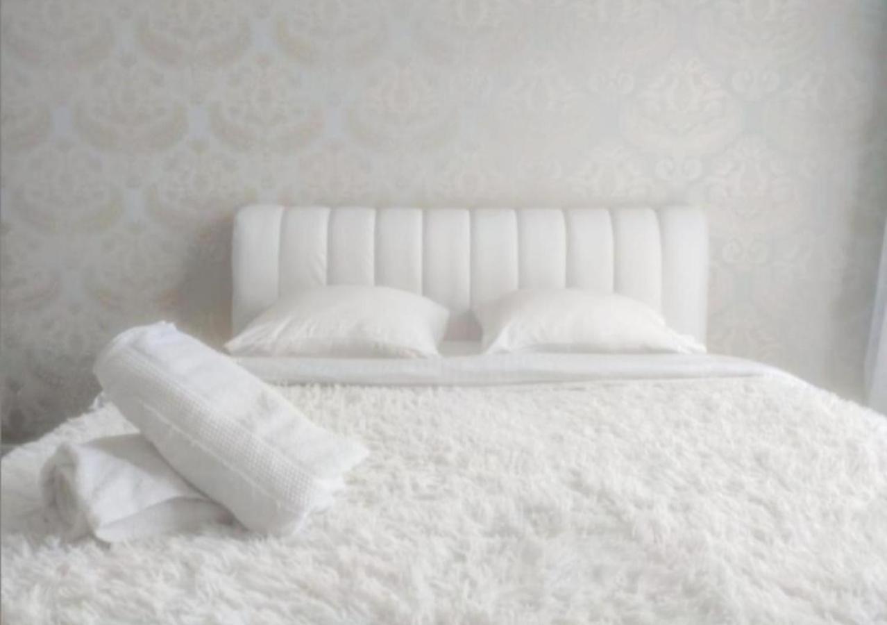 Grunvald Lux Apartment Киев Екстериор снимка