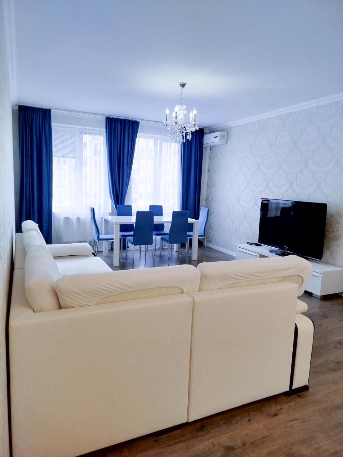 Grunvald Lux Apartment Киев Екстериор снимка